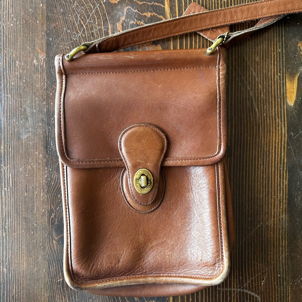 Vintage Coach Brown Leather Crossbody Bag